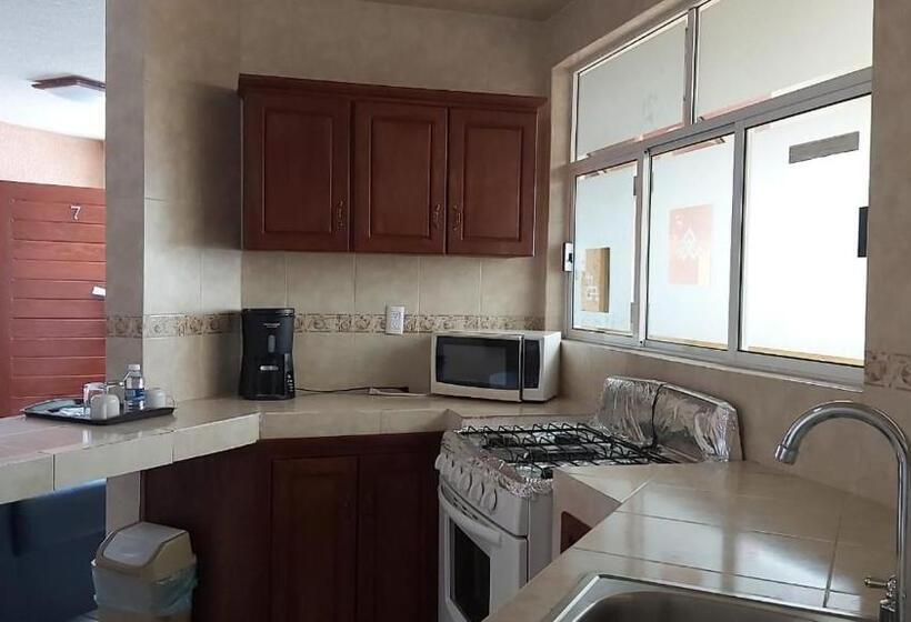 ホテル Suite Azomali