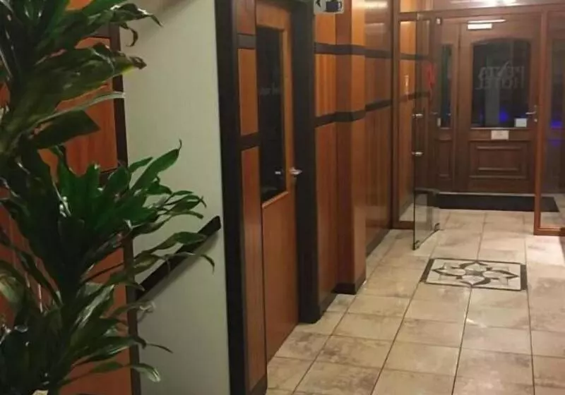 Hotel The Penta