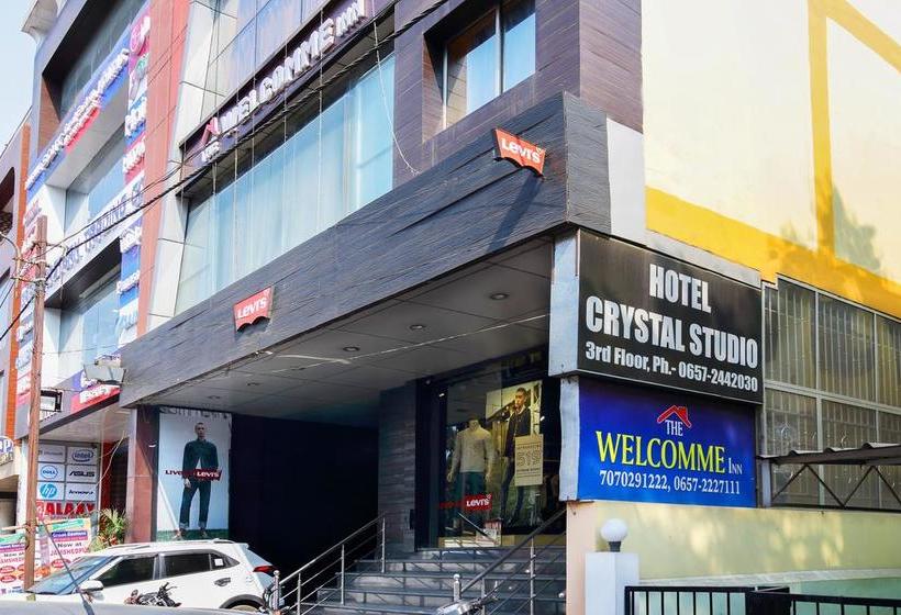 בית מלון כפרי Treebo Crystal Studio