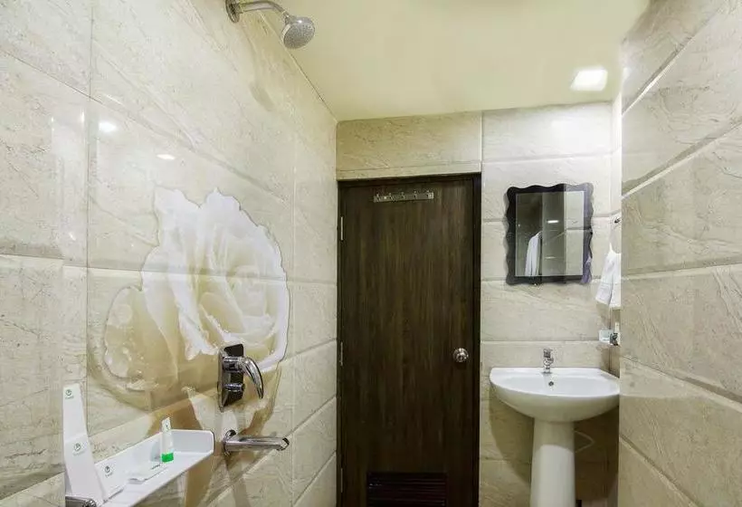 Hôtel Treebo Crystal Studio