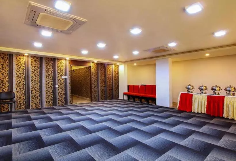 Hôtel Treebo Crystal Studio