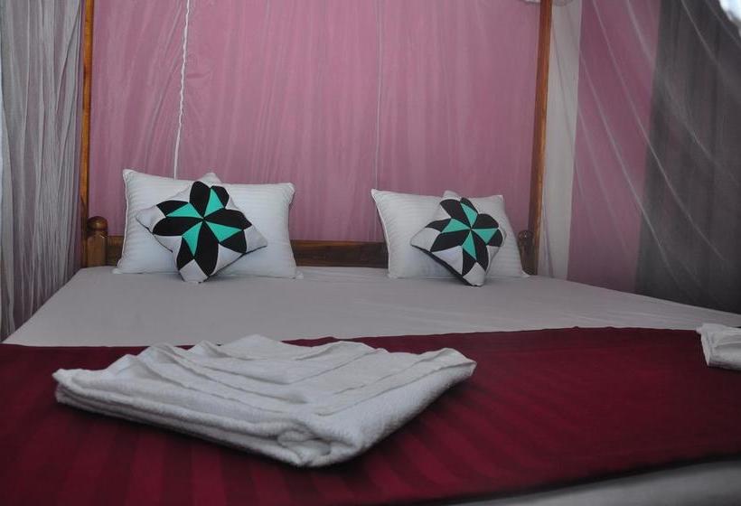 Lomakeskus Nature Park Udawalawe