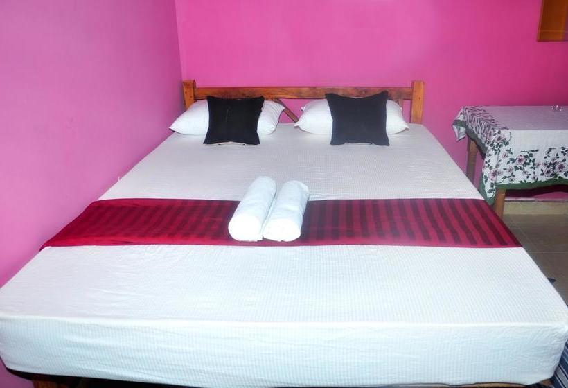 Lomakeskus Nature Park Udawalawe