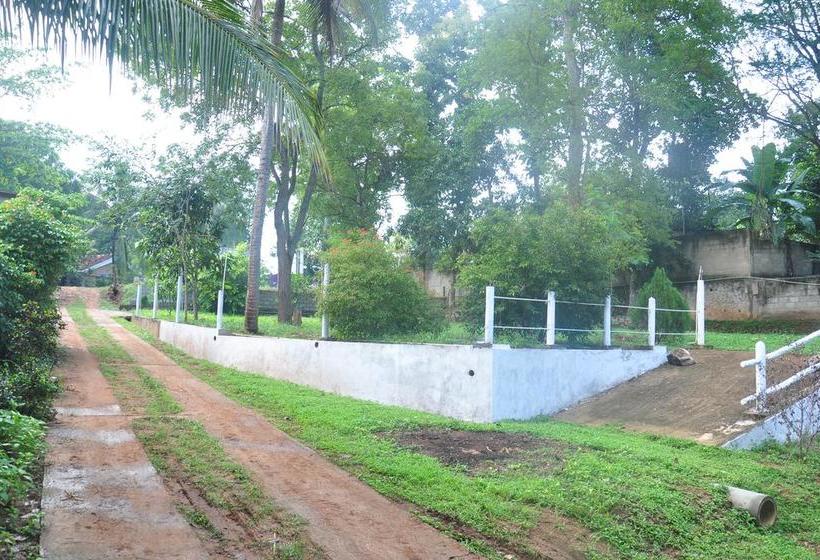 Lomakeskus Nature Park Udawalawe