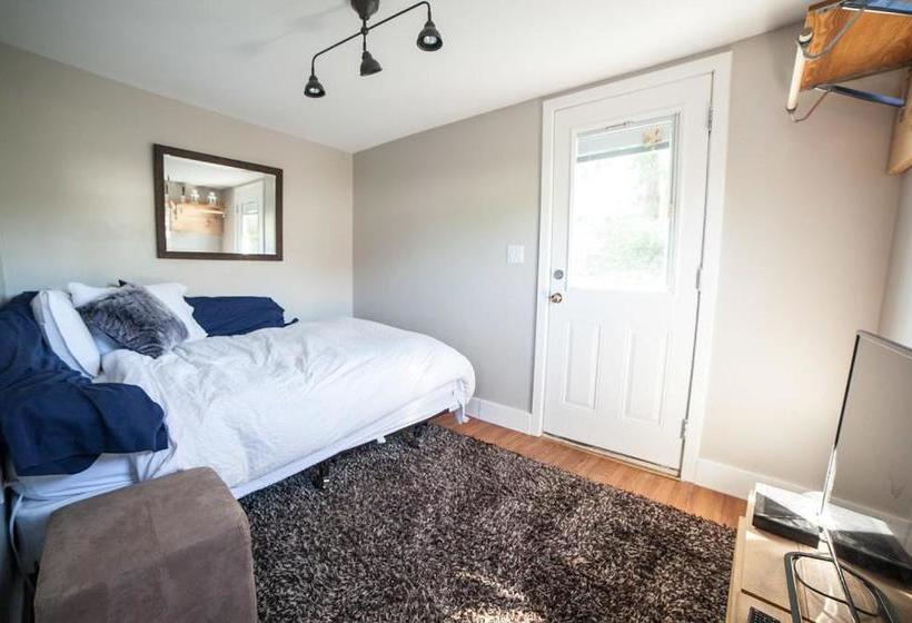 צימר Huckleberry Cottage