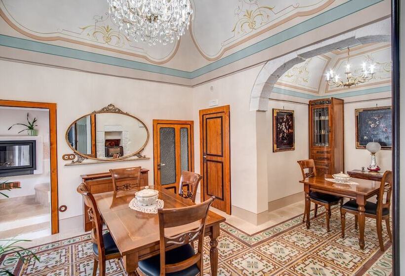 Nocleg ze śniadaniem Palazzo Stunis  Dimora Di Charme