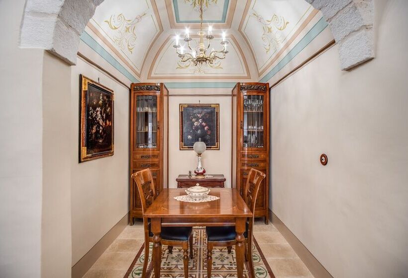 Nocleg ze śniadaniem Palazzo Stunis  Dimora Di Charme