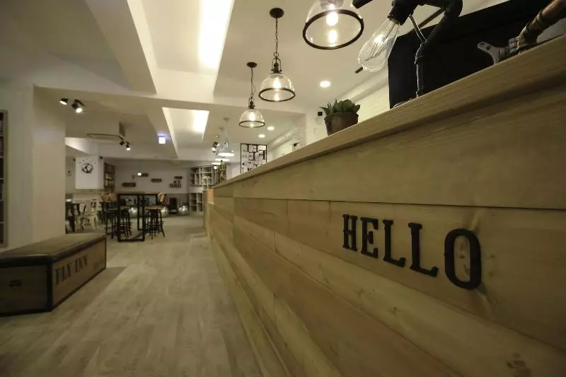 Flyinn Hostel