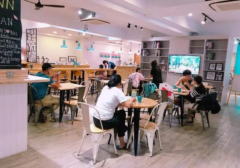 Flyinn Hostel