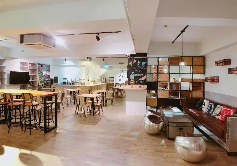 Flyinn Hostel
