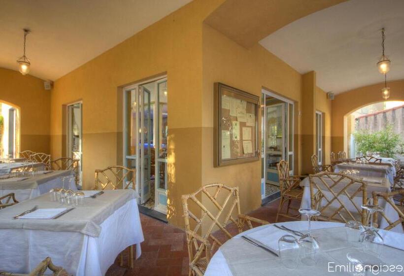 בית מלון כפרי Arabesque