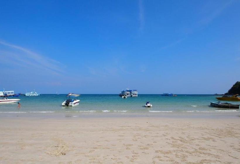 Hôtel Crescent Bay Resort