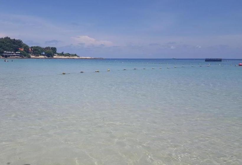 Hôtel Crescent Bay Resort