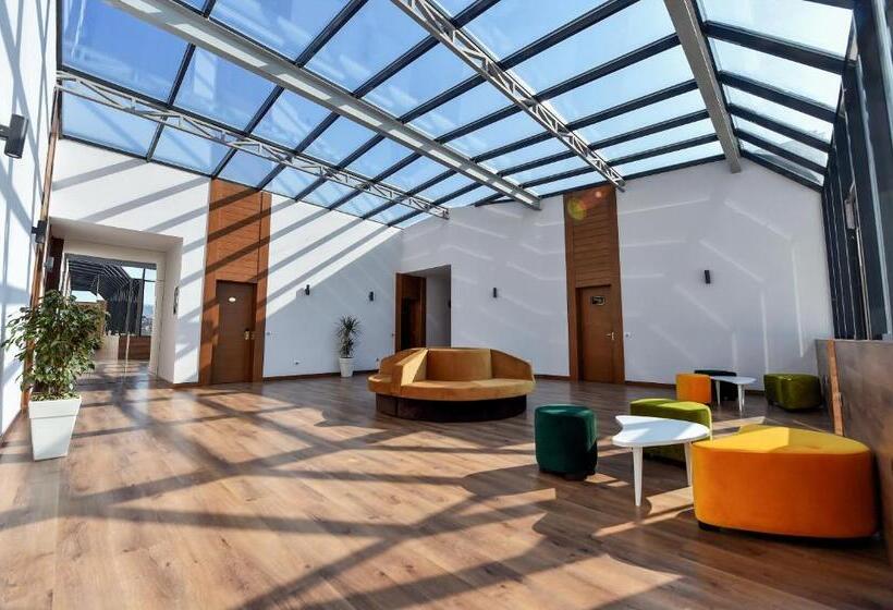 فندق Golden Ring Resort