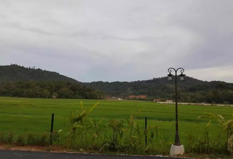 هتل Langkawi Anjung Villa