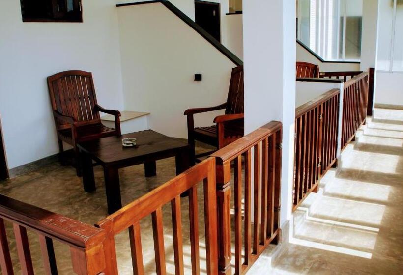 Hotel Mirissa Gate Resort