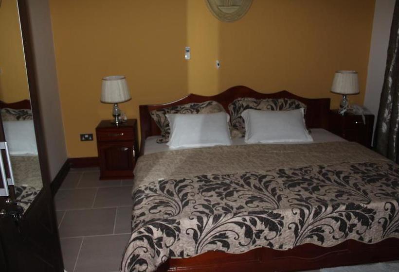 호텔 Oguaa Apartments & Lodging