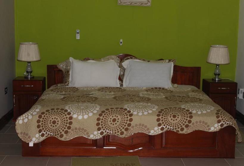 호텔 Oguaa Apartments & Lodging