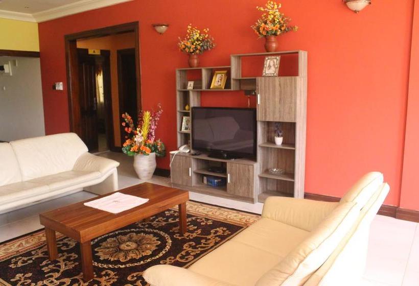 호텔 Oguaa Apartments & Lodging