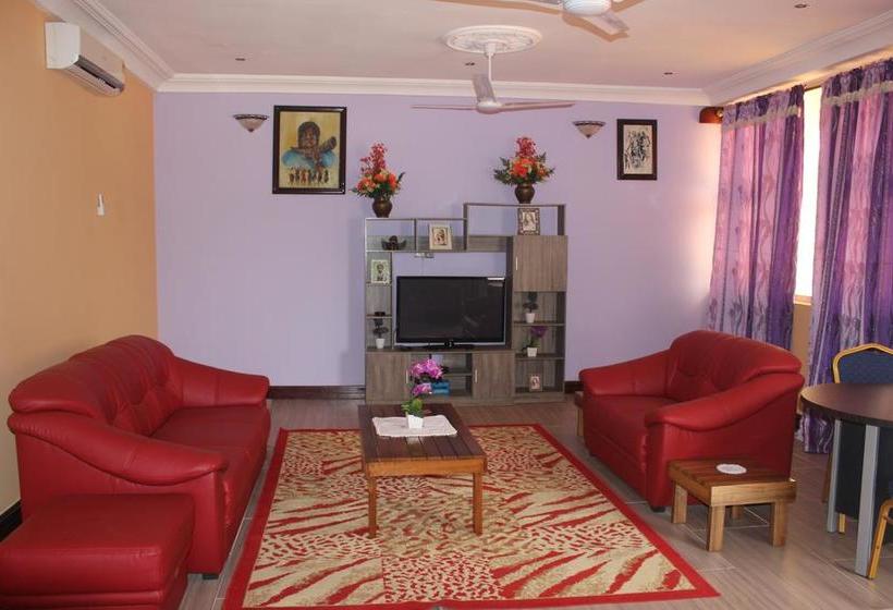 호텔 Oguaa Apartments & Lodging