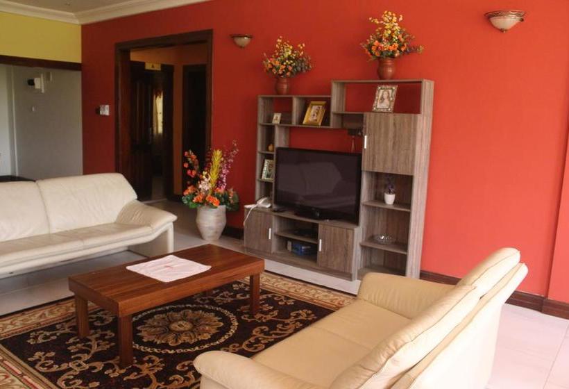 호텔 Oguaa Apartments & Lodging