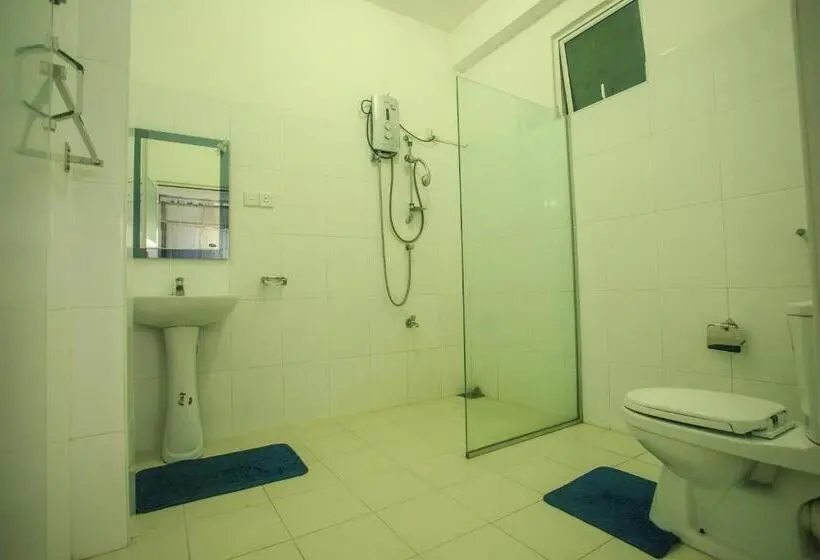 ホテル Tharanga Surfing Villa