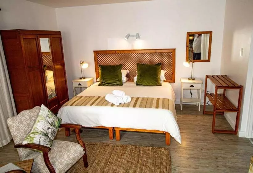 تختخواب و صبحانه Roosmarijn Guest House
