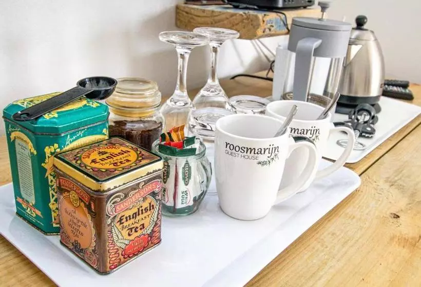 تختخواب و صبحانه Roosmarijn Guest House