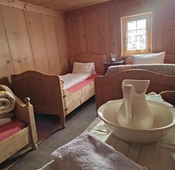 בית מלון כפרי Berghaus Sulzfluh