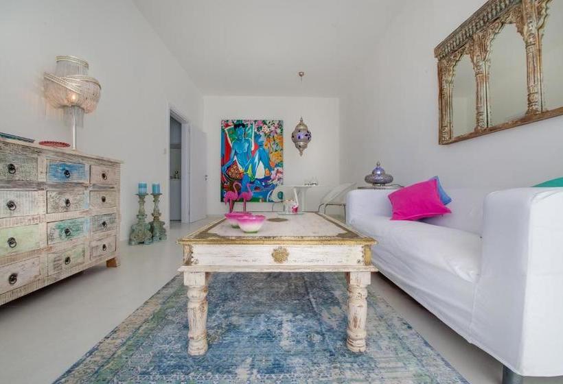 בית מלון כפרי Cape Serenity Resort  Adults Only