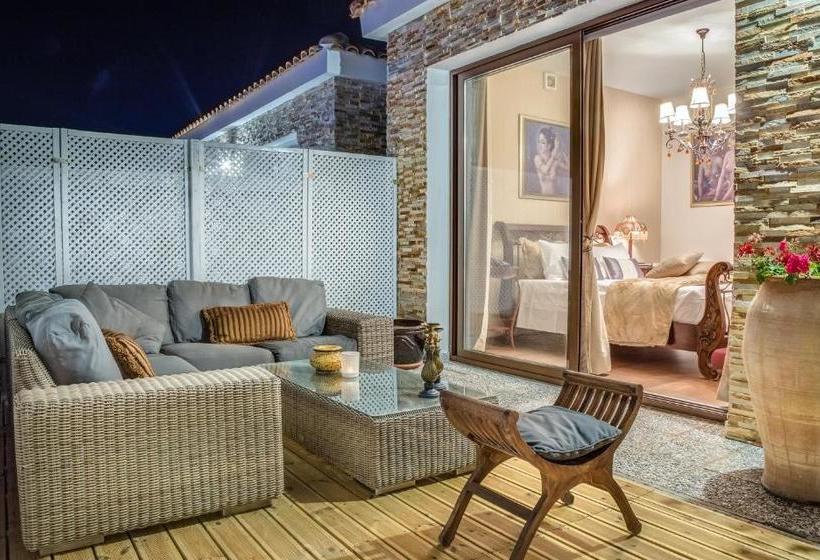 בית מלון כפרי Cape Serenity Resort  Adults Only