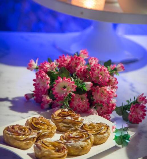 בית מלון כפרי Cape Serenity Resort  Adults Only