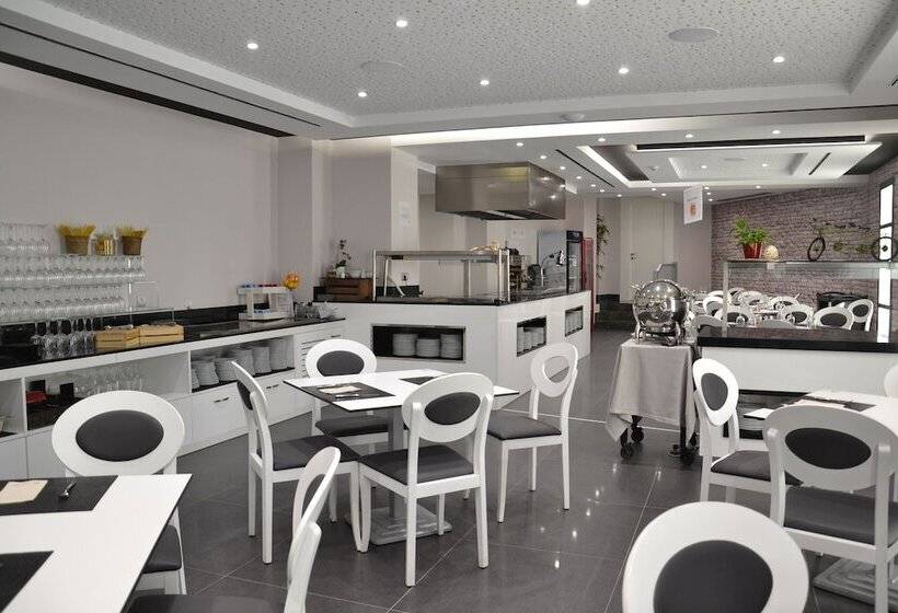 فندق & Spa Ciudad De Binéfar