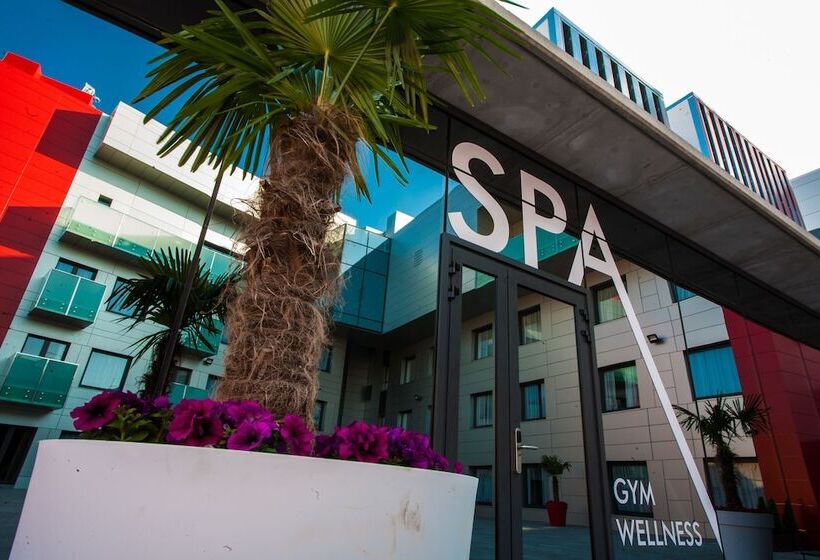 فندق & Spa Ciudad De Binéfar