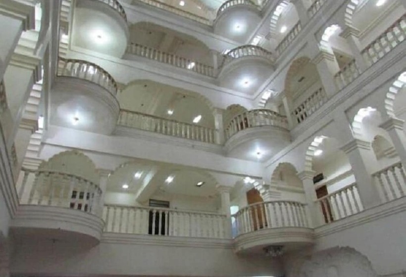 酒店 Iroomz Shanbhag Towers International