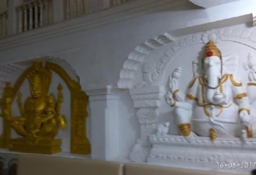 酒店 Iroomz Shanbhag Towers International