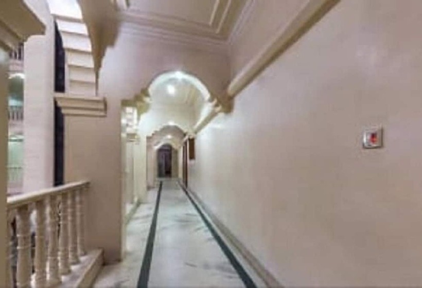 酒店 Iroomz Shanbhag Towers International