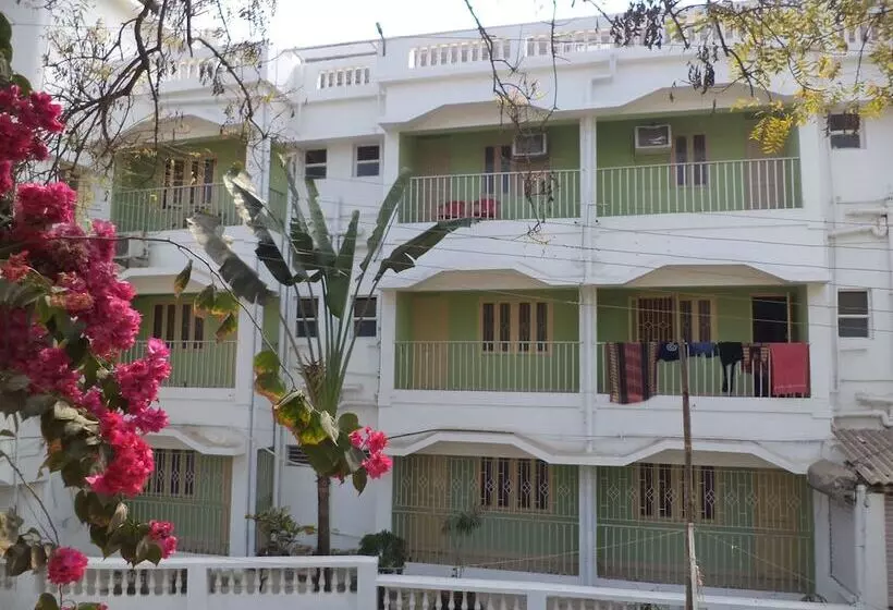 Hotelli Purnima