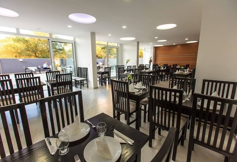 هتل Scandinavian Home Of Ulcinj