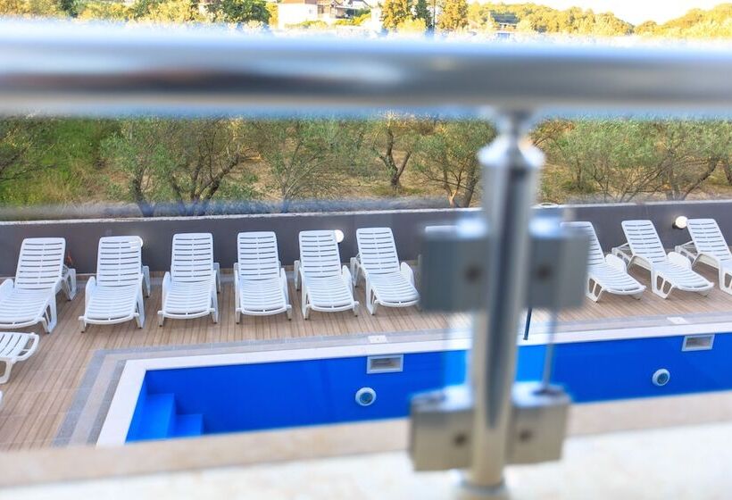 هتل Scandinavian Home Of Ulcinj