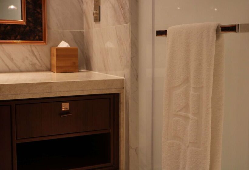 فندق Shangri La Yiwu   Close To Yiwu International Trade Market