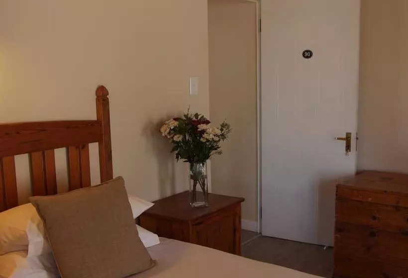 تختخواب و صبحانه Roosmarijn Guest House