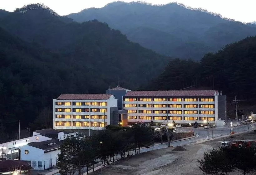 Lomakeskus Dukgu Oncheon Condo