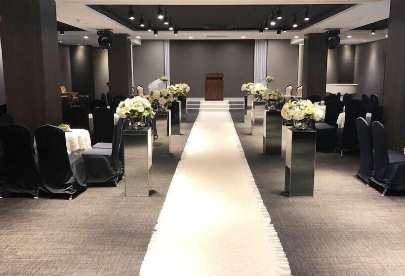 Resort Dukgu Oncheon Condo