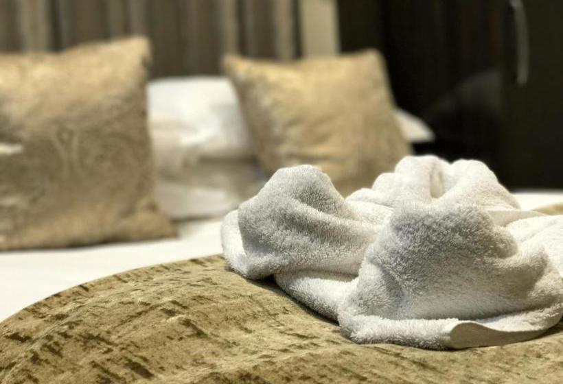 住宿加早餐  Burlington House