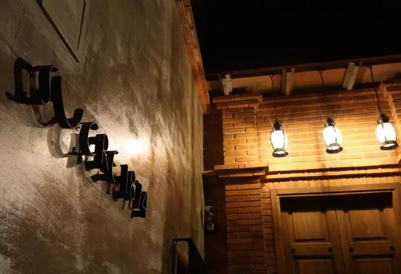 تختخواب و صبحانه Casa Sucre