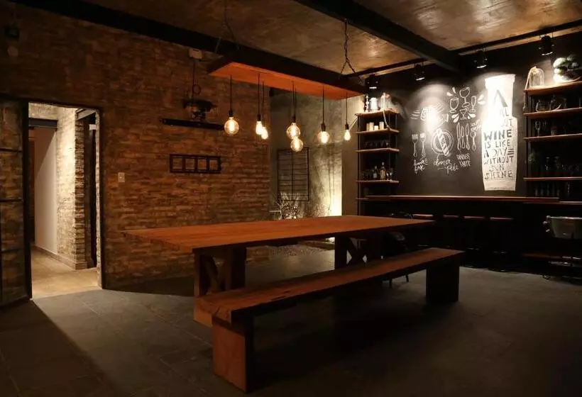 تختخواب و صبحانه Casa Sucre