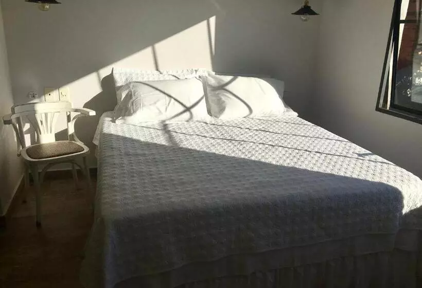 تختخواب و صبحانه Casa Sucre