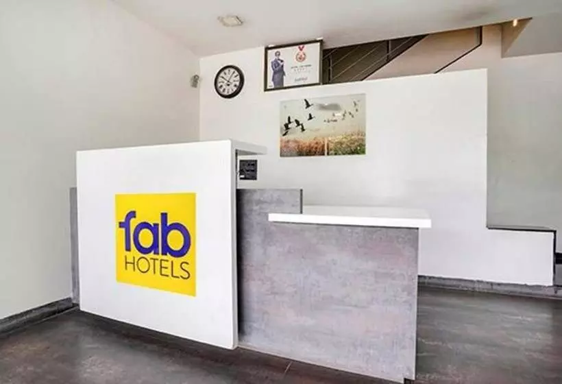 Fabhotel Leo Pride