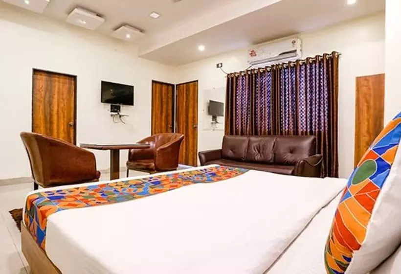 Fabhotel Leo Pride